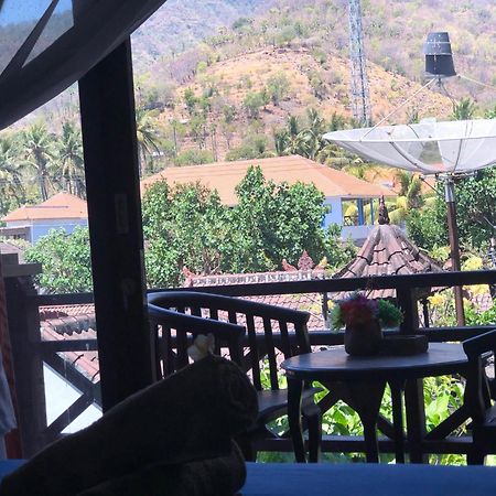 Tira Amed Homestay Exteriör bild