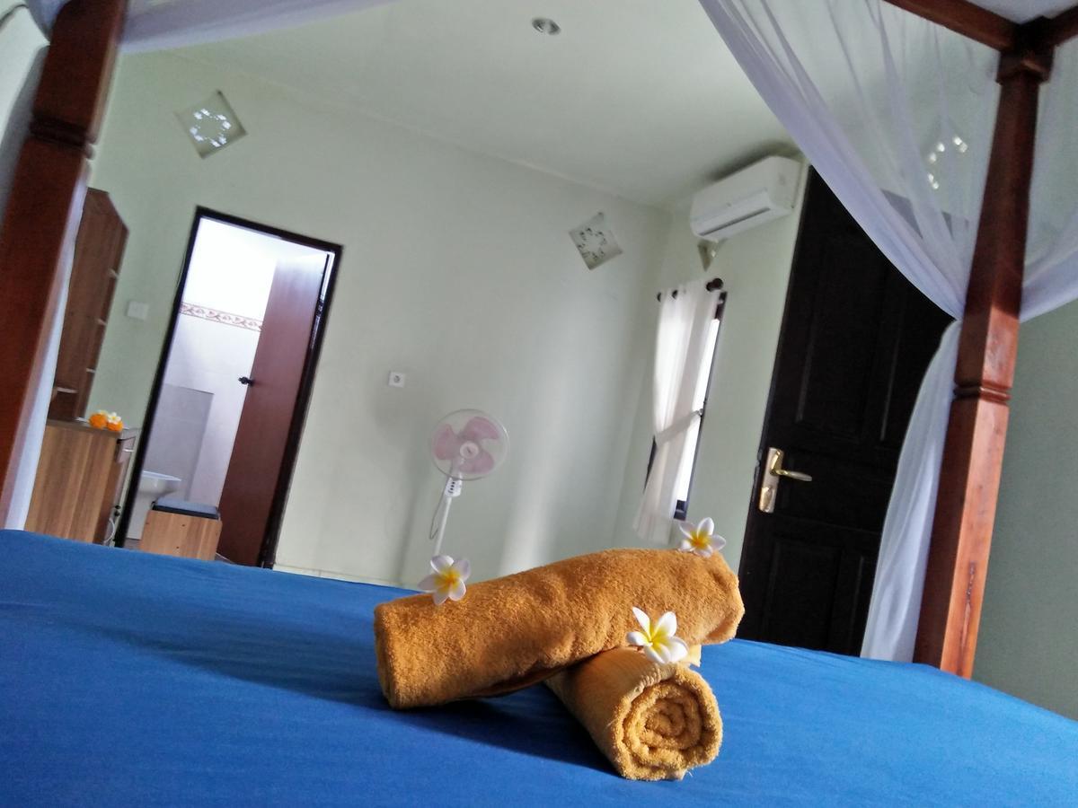 Tira Amed Homestay Exteriör bild